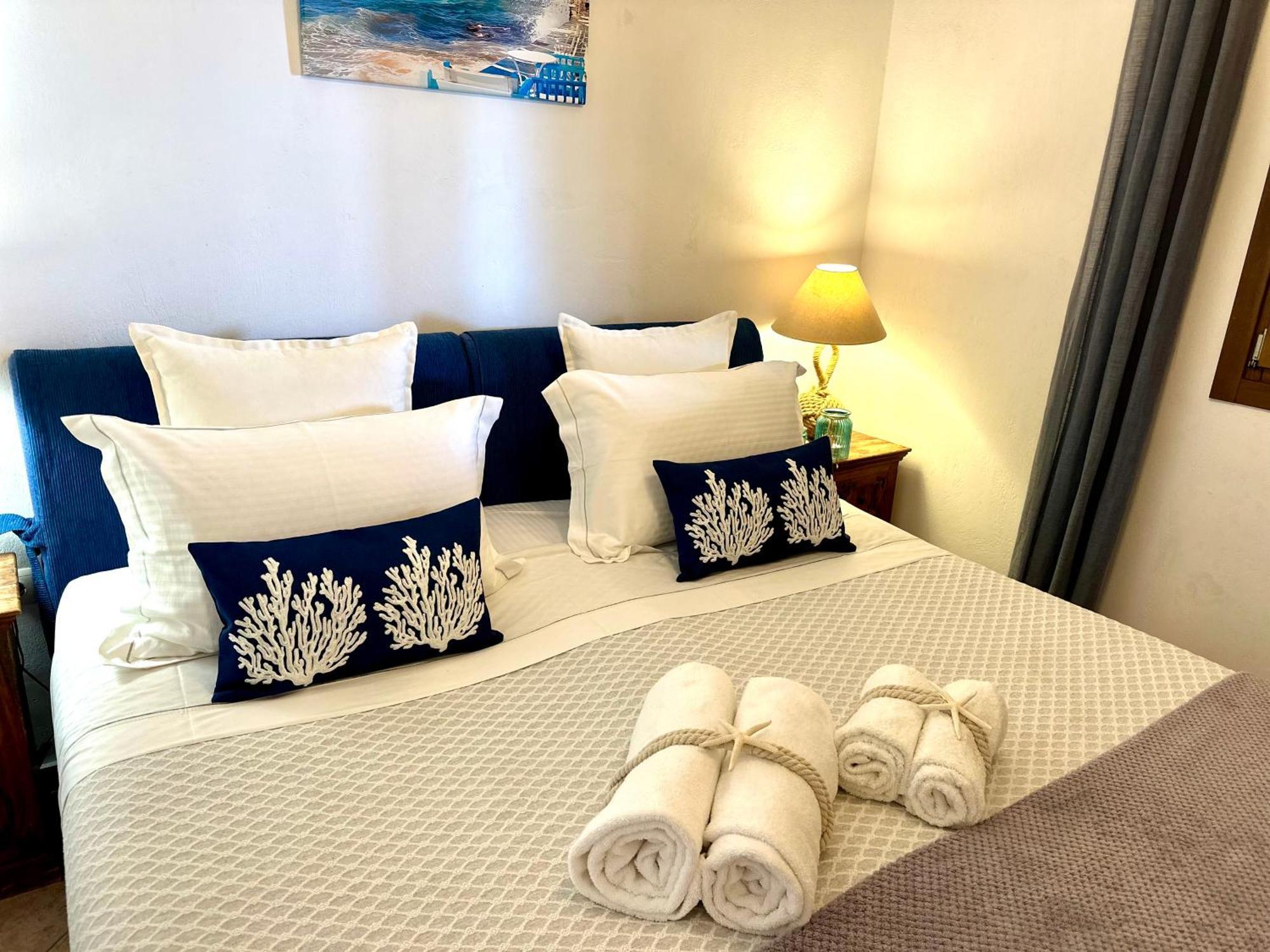 Divers House Agrari  Dış mekan fotoğraf